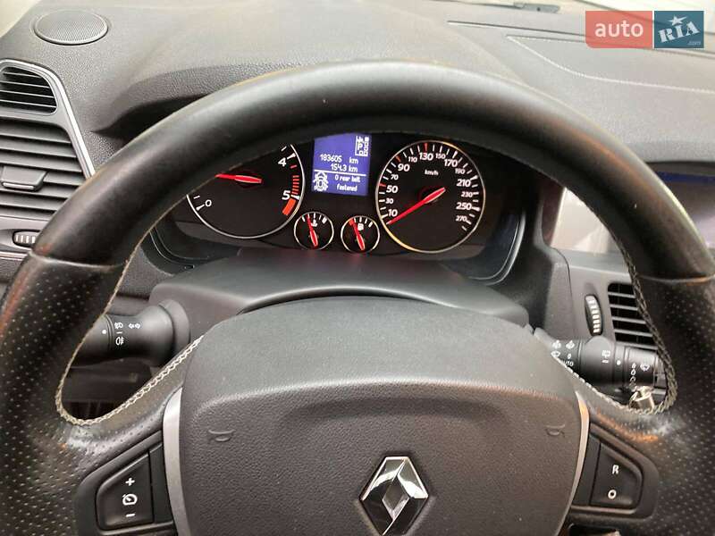Лифтбек Renault Laguna 2012 в Киеве