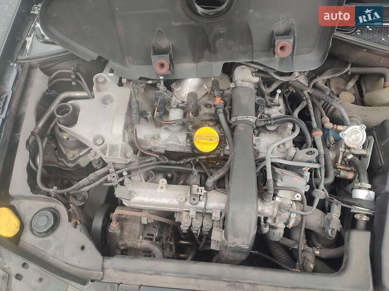 Универсал Renault Laguna 2004 в Калиновке