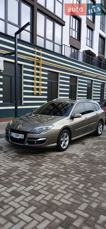 Универсал Renault Laguna 2011 в Ромнах