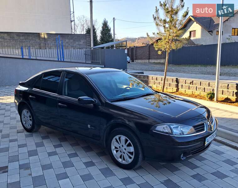 Ліфтбек Renault Laguna 2007 в Мукачевому