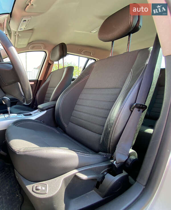 Універсал Renault Laguna 2008 в Рівному фото 11 Універсал Renault Laguna 2008 в Рівному