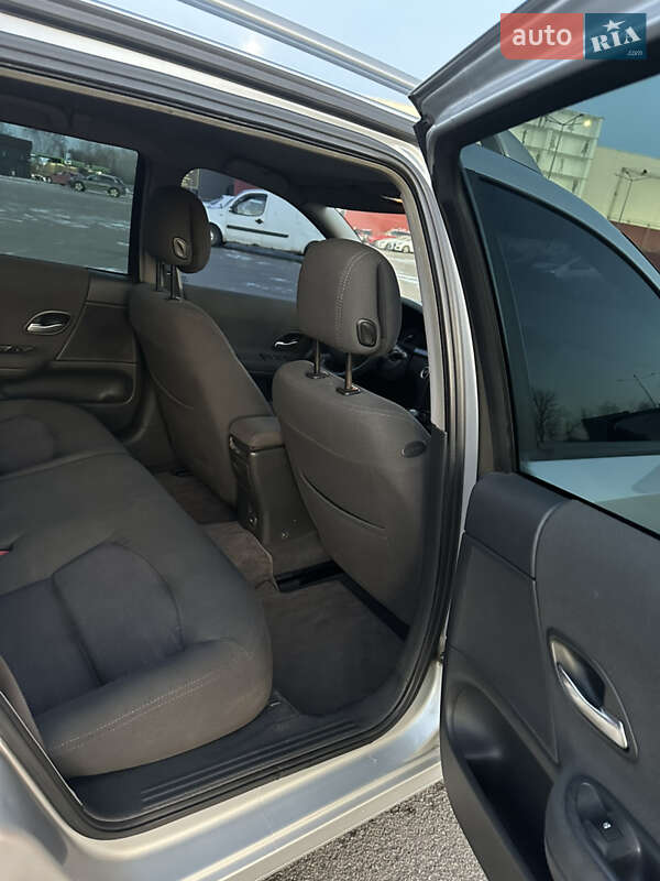 Универсал Renault Laguna 2006 в Киеве