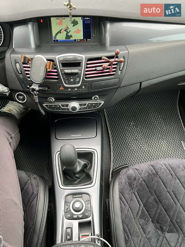 Універсал Renault Laguna 2010 в Лопатині