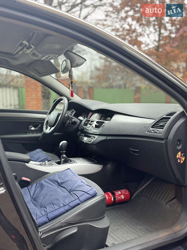 Универсал Renault Laguna 2011 в Тернополе