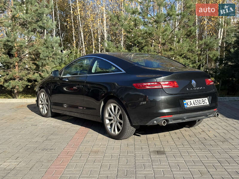 Купе Renault Laguna 2011 в Киеве