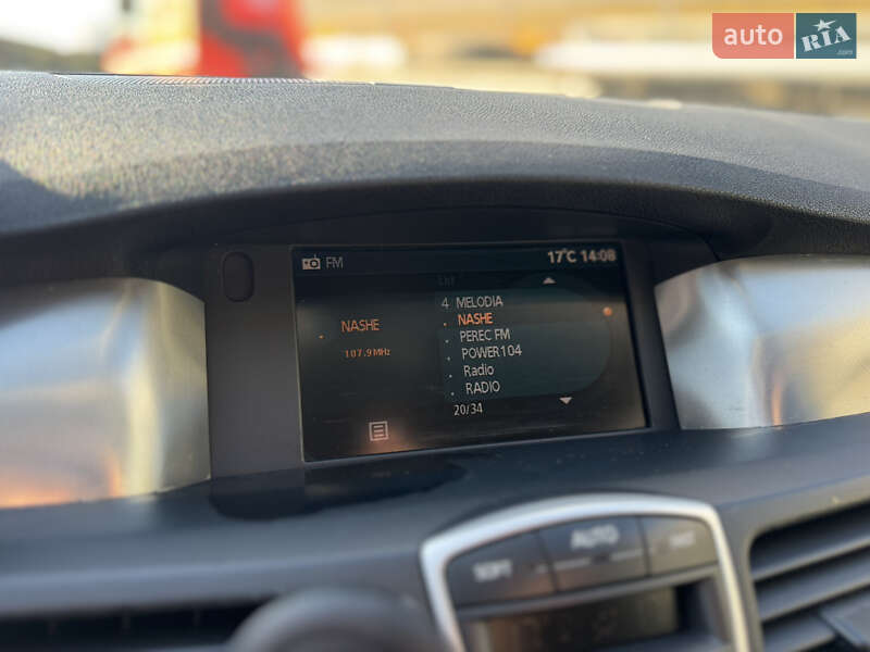 Купе Renault Laguna 2011 в Киеве