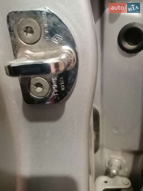 Универсал Renault Laguna 2011 в Полтаве фото 18 Универсал Renault Laguna 2011 в Полтаве