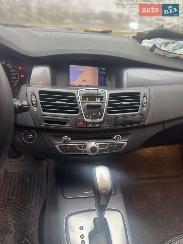 Ліфтбек Renault Laguna 2010 в Києві