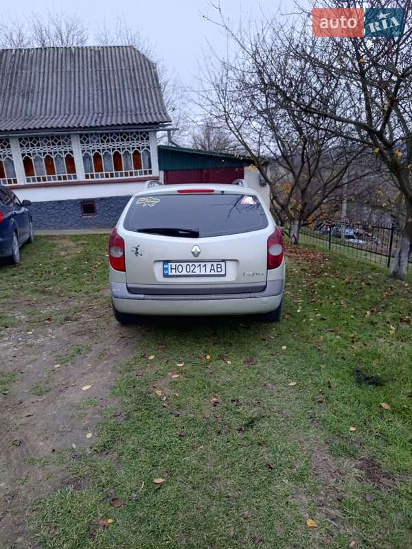 Универсал Renault Laguna 2001 в Гусятине