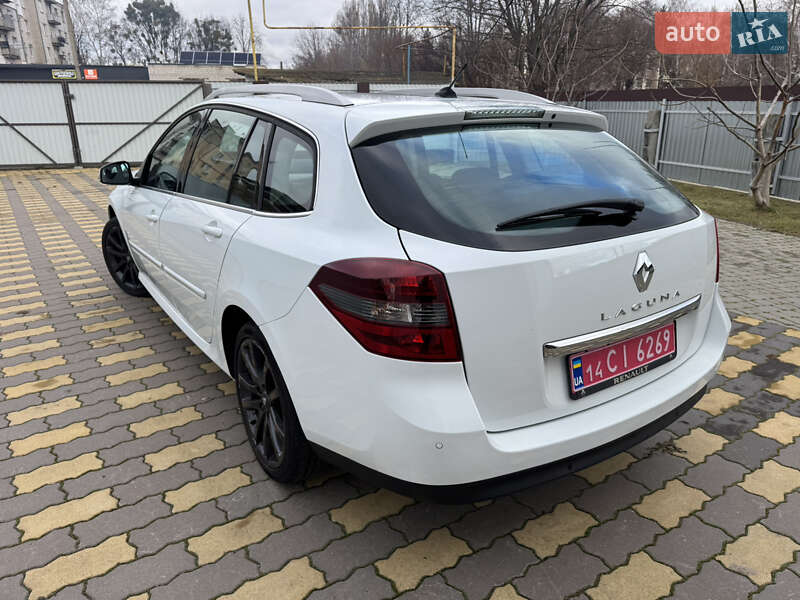 Универсал Renault Laguna 2013 в Яготине