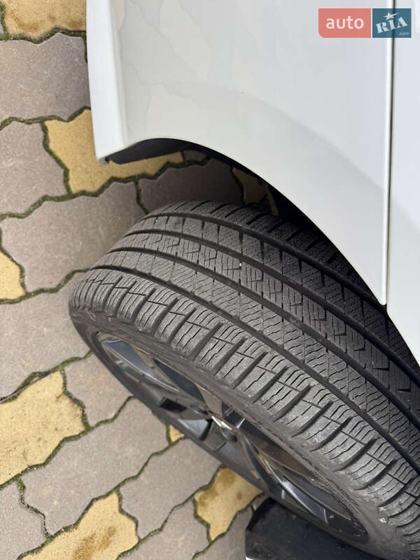 Универсал Renault Laguna 2013 в Яготине