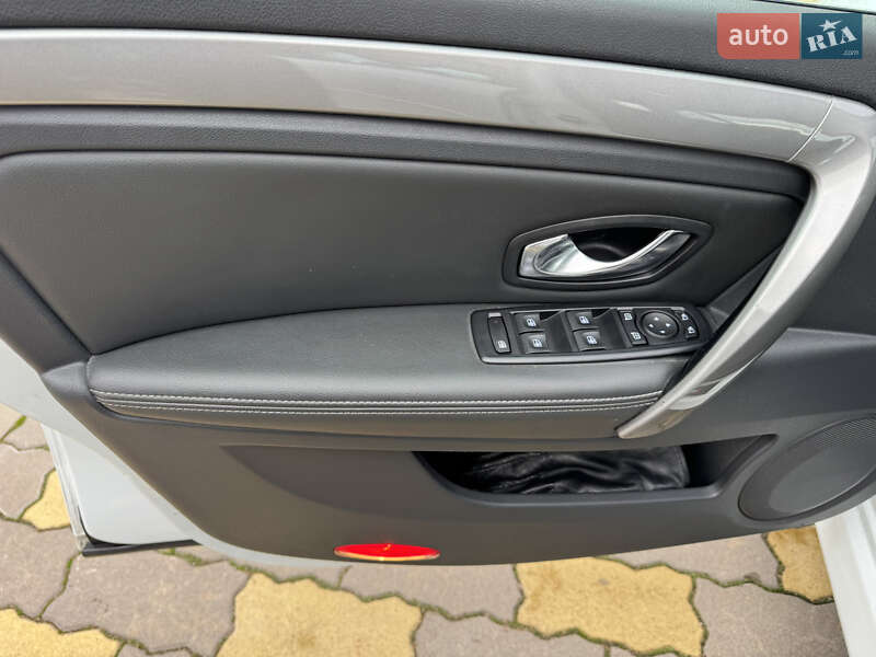 Универсал Renault Laguna 2013 в Яготине