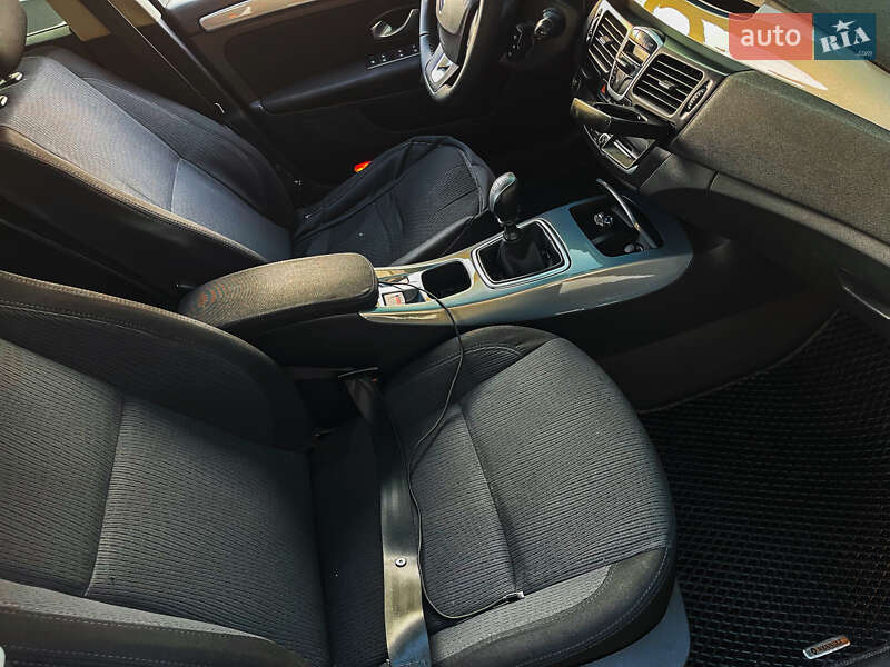 Лифтбек Renault Laguna 2008 в Киеве