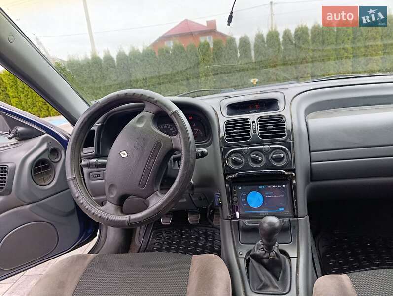 Лифтбек Renault Laguna 1996 в Луцке
