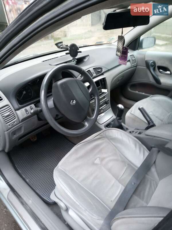 Универсал Renault Laguna 2001 в Сколе