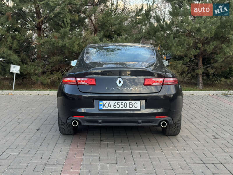 Купе Renault Laguna 2011 в Киеве