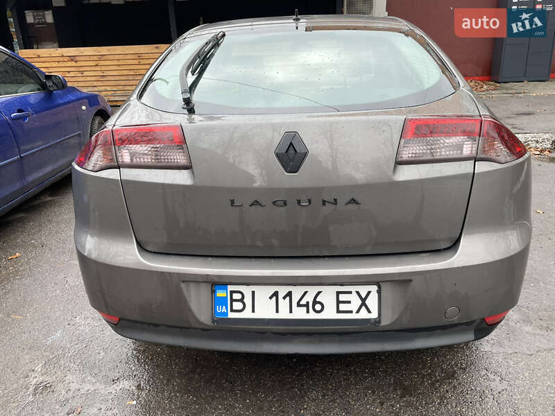 Лифтбек Renault Laguna 2009 в Полтаве