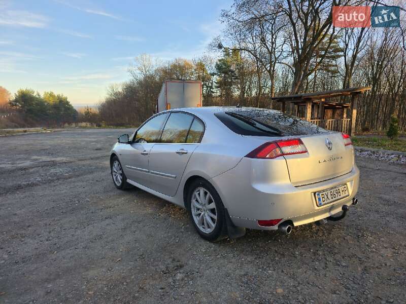 Лифтбек Renault Laguna 2011 в Ивано-Франковске фото 4 Лифтбек Renault Laguna 2011 в Ивано-Франковске