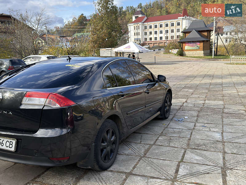 Лифтбек Renault Laguna 2010 в Косове