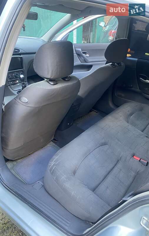 Лифтбек Renault Laguna 2003 в Днепре