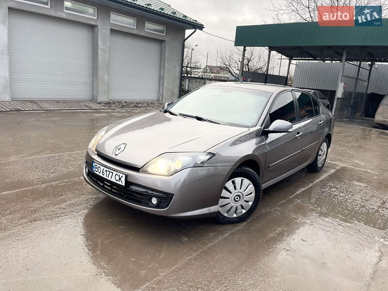 Лифтбек Renault Laguna 2008 в Теофиполе