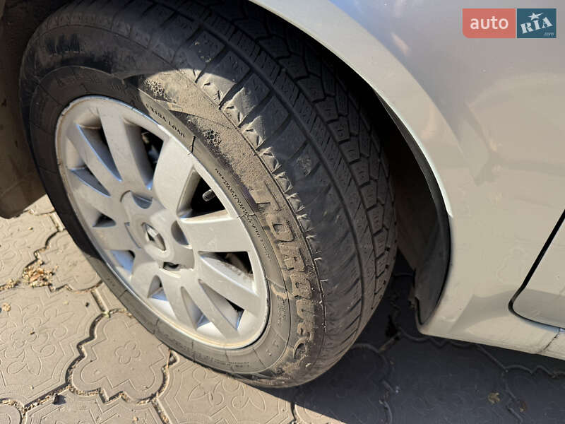 Универсал Renault Laguna 2002 в Днепре