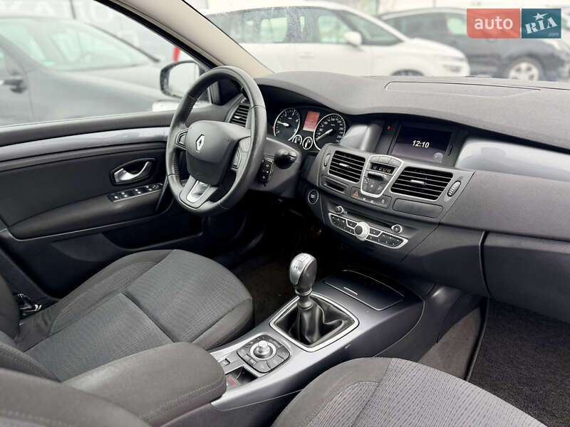 Ліфтбек Renault Laguna 2010 в Рівному