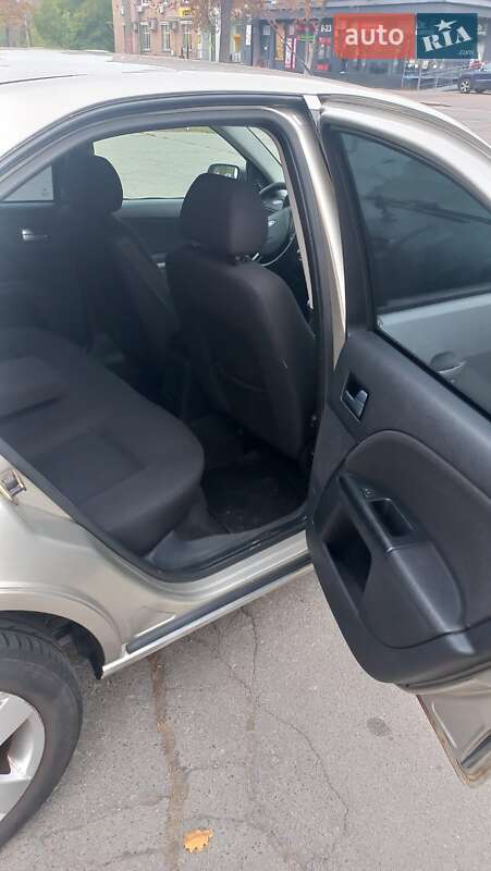 Ліфтбек Renault Laguna 2005 в Києві фото 9 Ліфтбек Renault Laguna 2005 в Києві