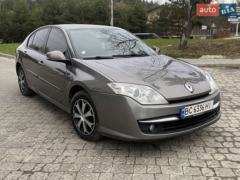 Ліфтбек Renault Laguna 2008 в Новояворівську