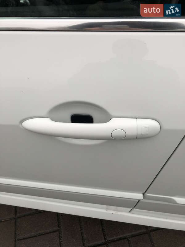 Ліфтбек Renault Laguna 2014 в Києві фото 16 Ліфтбек Renault Laguna 2014 в Києві