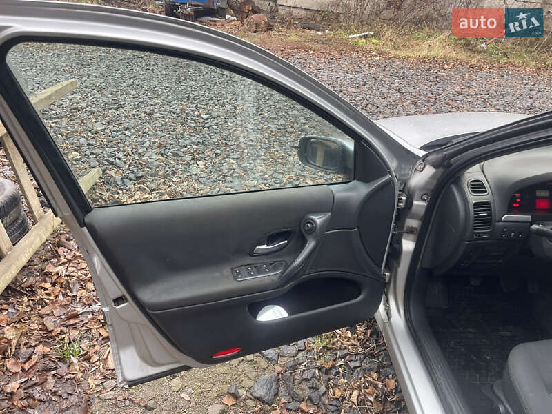 Ліфтбек Renault Laguna 2006 в Хмельницькому