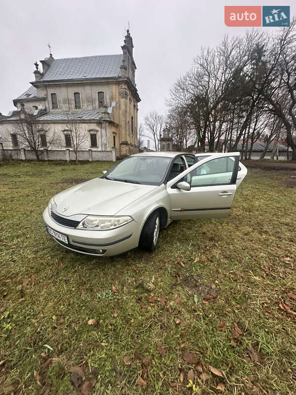 Лифтбек Renault Laguna 2001 в Львове