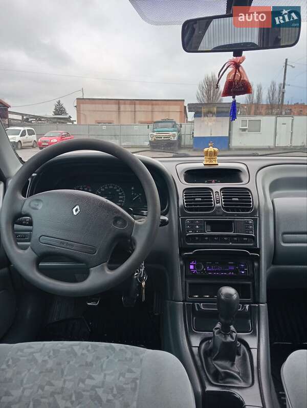 Универсал Renault Laguna 1996 в Ровно