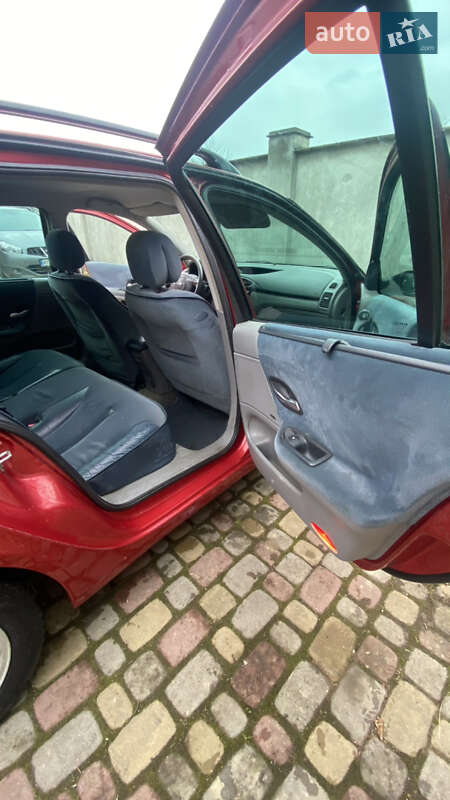 Универсал Renault Laguna 2003 в Ивано-Франковске фото 11 Универсал Renault Laguna 2003 в Ивано-Франковске