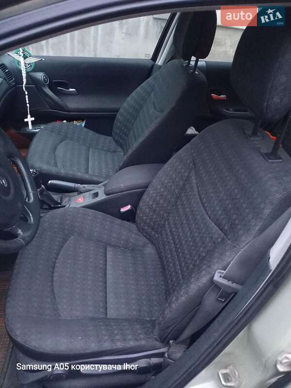 Лифтбек Renault Laguna 2005 в Тернополе