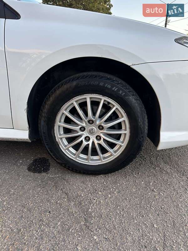 Ліфтбек Renault Laguna 2012 в Кривому Розі