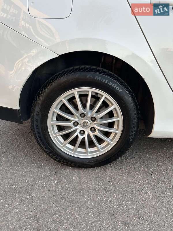 Ліфтбек Renault Laguna 2012 в Кривому Розі