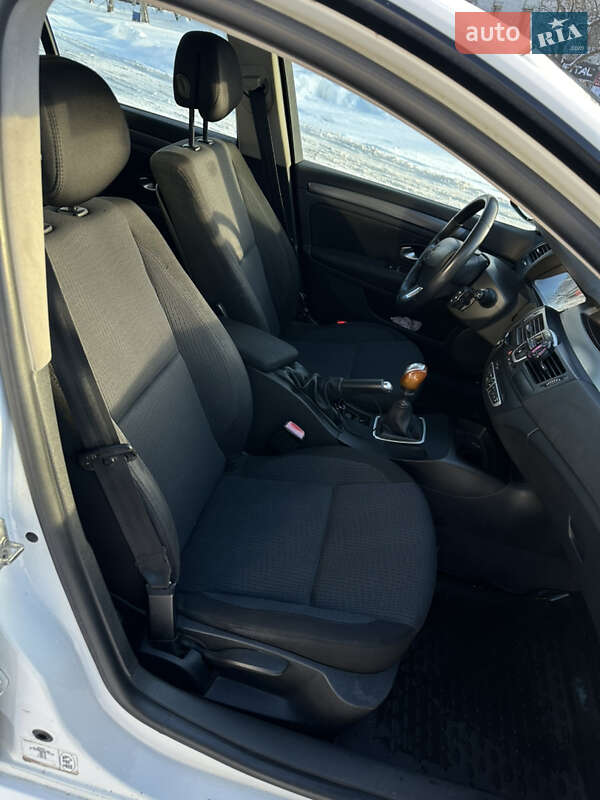 Лифтбек Renault Laguna 2007 в Чернигове