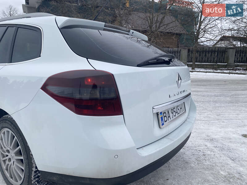 Универсал Renault Laguna 2011 в Умани