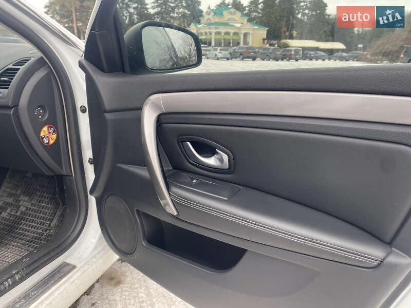 Универсал Renault Laguna 2011 в Умани