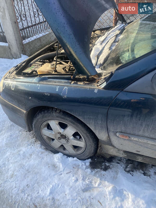 Ліфтбек Renault Laguna 1999 в Львові фото 9 Ліфтбек Renault Laguna 1999 в Львові