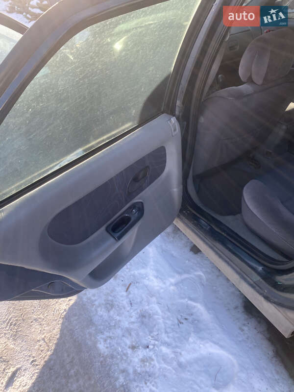 Ліфтбек Renault Laguna 1999 в Львові фото 13 Ліфтбек Renault Laguna 1999 в Львові