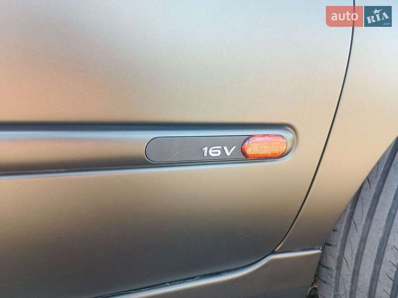 Универсал Renault Laguna 1999 в Днепре фото Универсал Renault Laguna 1999 в Днепре