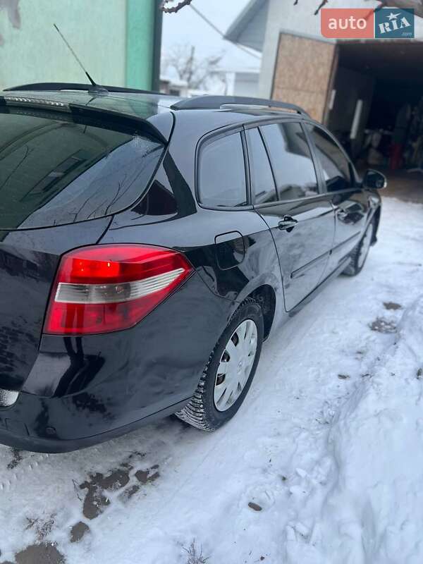 Универсал Renault Laguna 2009 в Волочиске