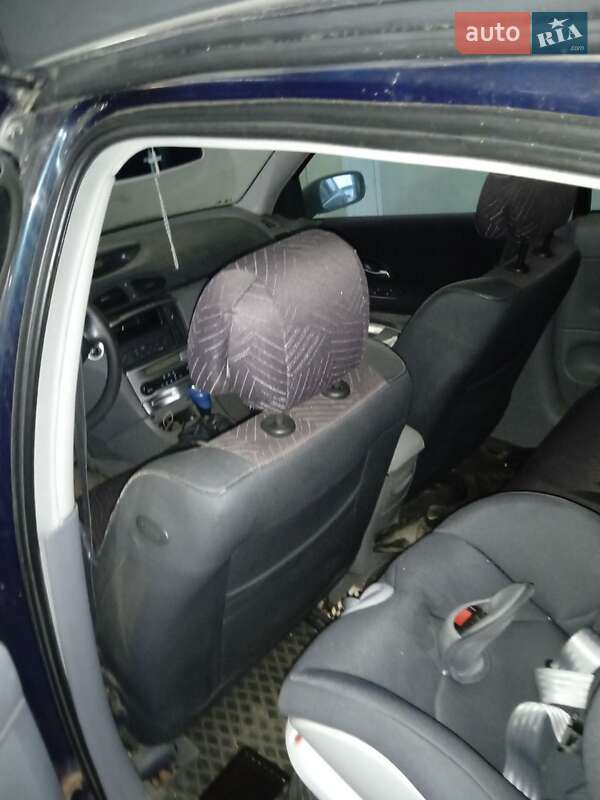 Лифтбек Renault Laguna 2001 в Одессе