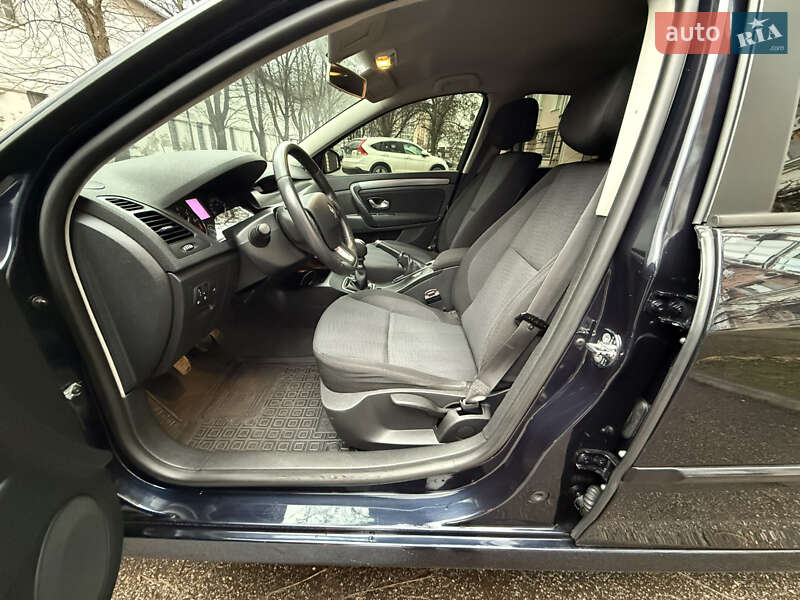Универсал Renault Laguna 2009 в Полтаве фото 14 Универсал Renault Laguna 2009 в Полтаве