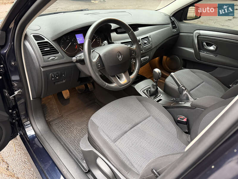 Универсал Renault Laguna 2009 в Полтаве фото 15 Универсал Renault Laguna 2009 в Полтаве