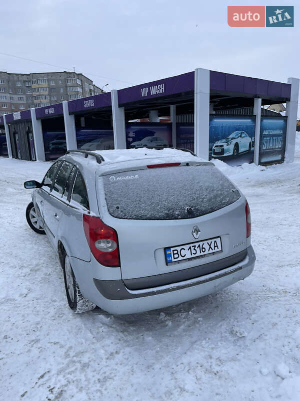 Универсал Renault Laguna 2001 в Ровно