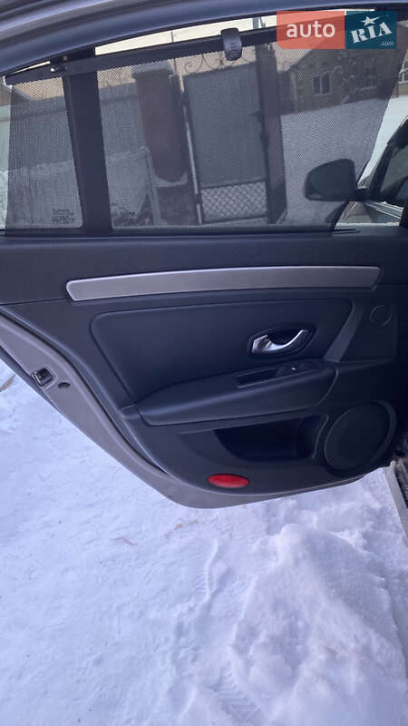 Лифтбек Renault Laguna 2007 в Волочиске