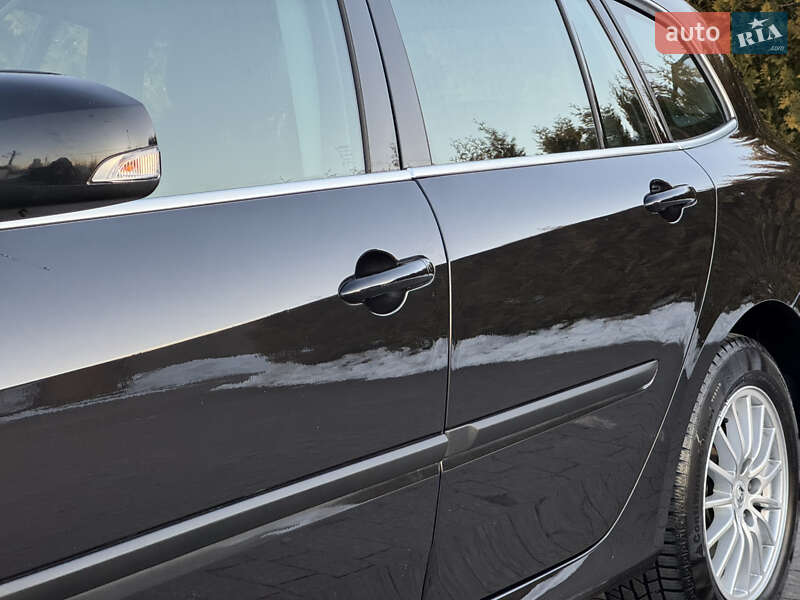 Универсал Renault Laguna 2011 в Стрые фото 37 Универсал Renault Laguna 2011 в Стрые